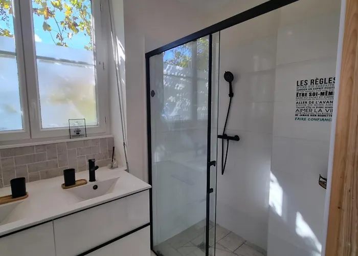 Gare - La Blancheraie 3* Angers